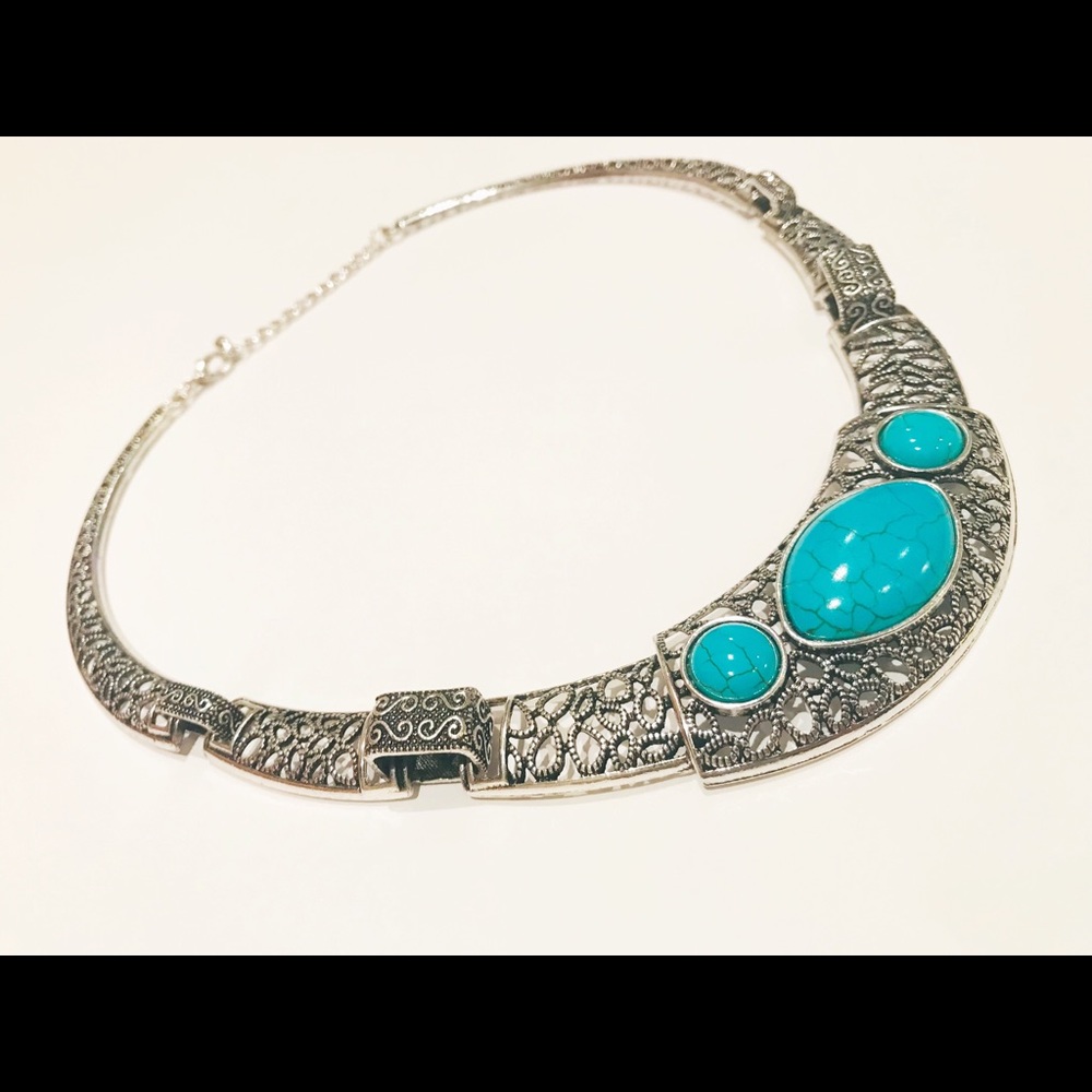Silver and turquoise statement necklace choker - Picture 2 of 8